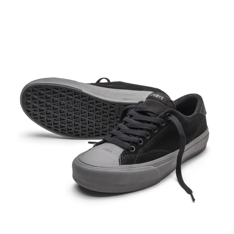 rubber toe skate shoes